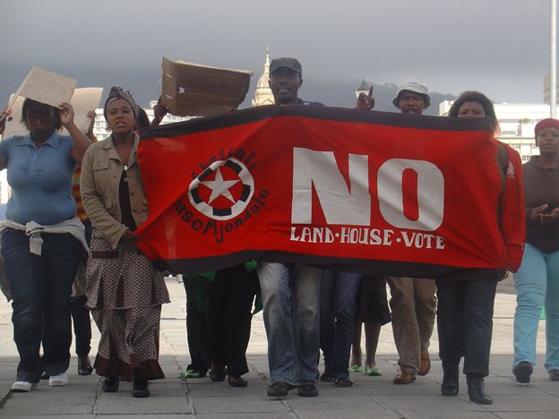Macassar Village Occupiers Protest in Down Town Cape Town — 25 May 2009., Foto: Abahlali baseMjondolo